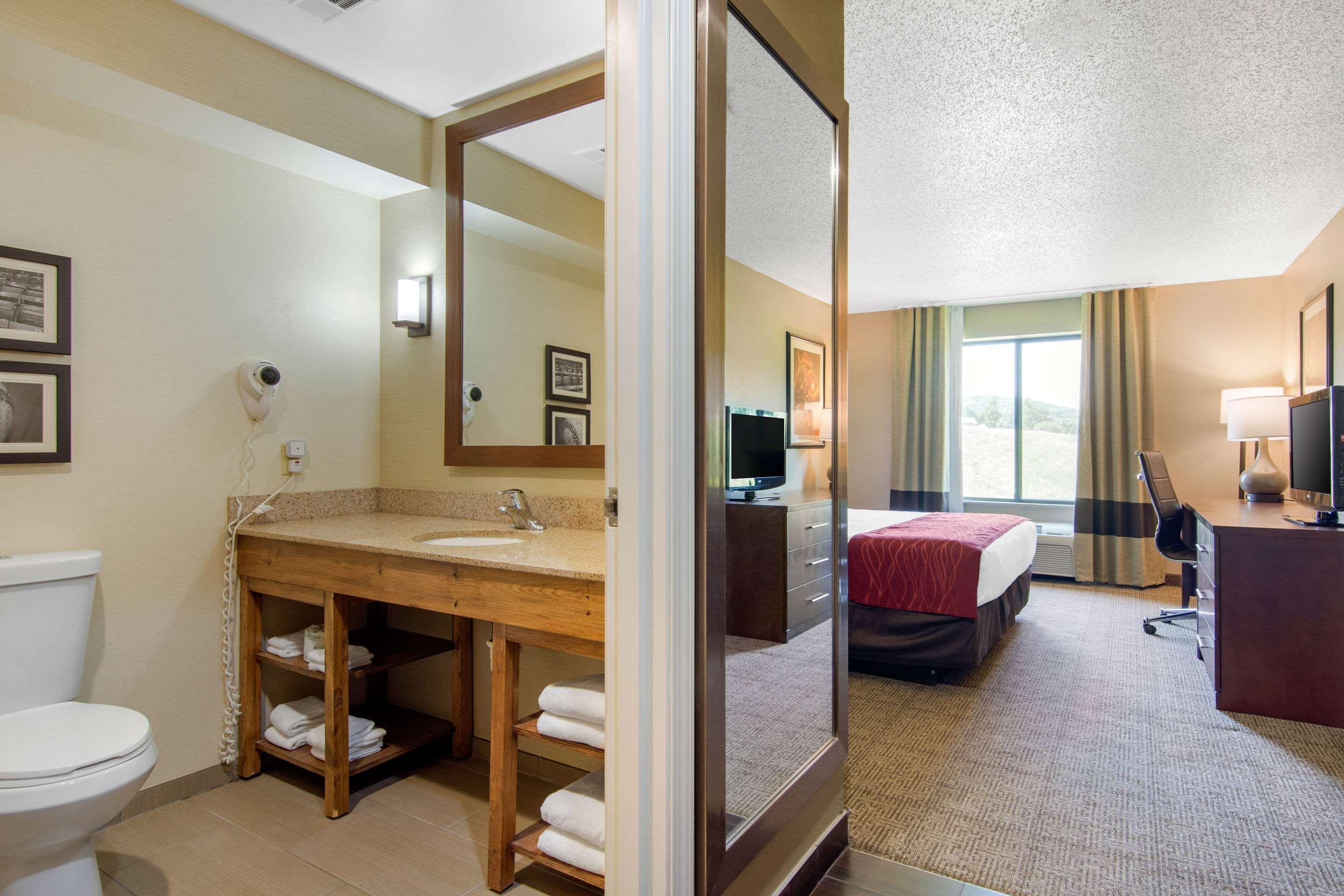 Comfort Inn & Suites Cooperstown - Milford Kültér fotó