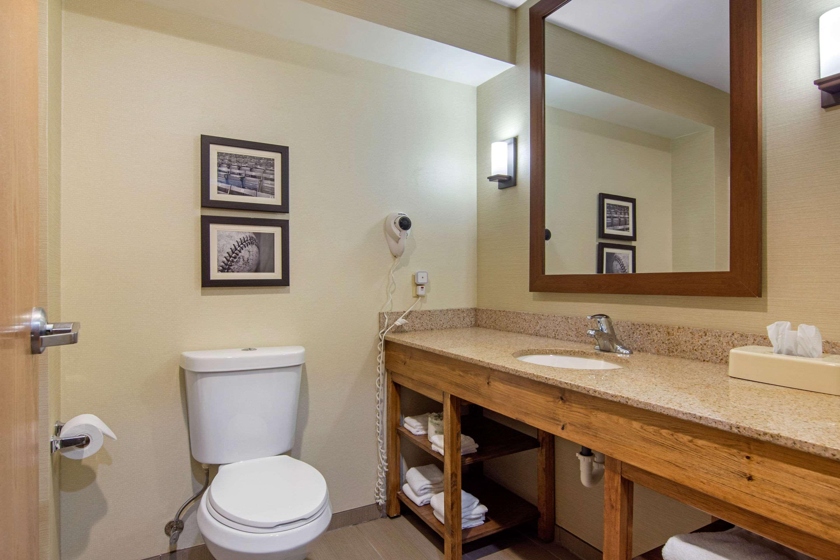 Comfort Inn & Suites Cooperstown - Milford Kültér fotó